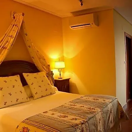 Hotel Restaurante Gastronomico Risco 3*